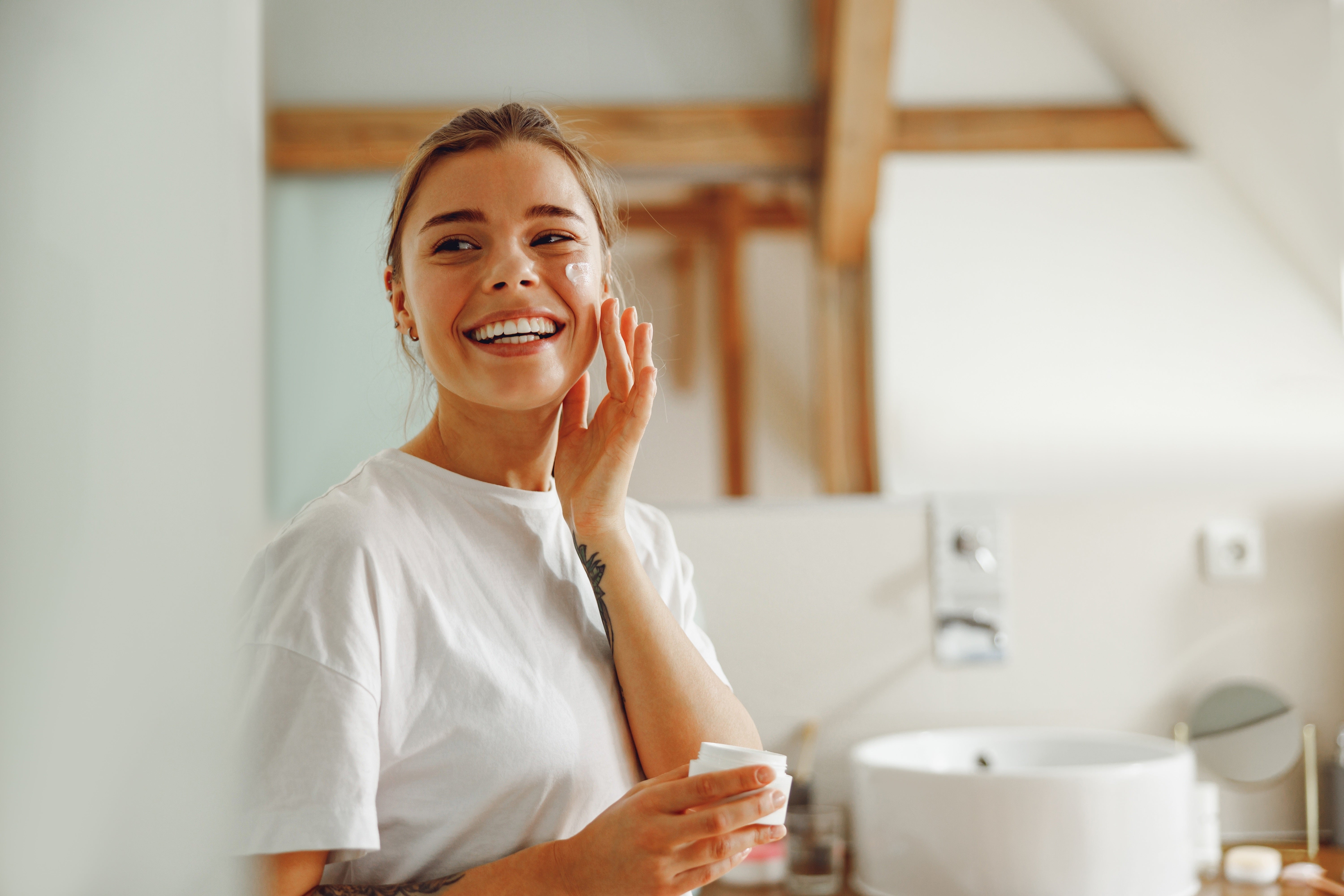 Clear Skin, Naturally: Top Supplements and Topical Solutions
